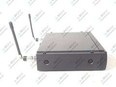 Shure SLX4 J3 Wireless Receiver Kit (572 - 596 MHz) w/ SLX2 Handheld Transmitter, SM58 Capsule, & De