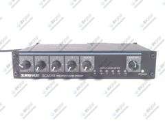 Shure SCM268 4 Channel Microphone Mixer in Hard Case