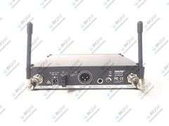 Shure SLX4 J3 Wireless Receiver Kit (572 - 596 MHz) w/ SLX2 Handheld Transmitter, SM58 Capsule, & De