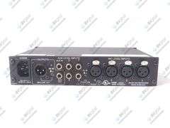 Shure SCM268 4-Channle Microphone Mixer in Hard Carry Case