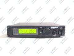 Shure ULXP4 Professional Diversity Receiver (554-590MHz) w/ Body Pack and Microphone in Hard Case