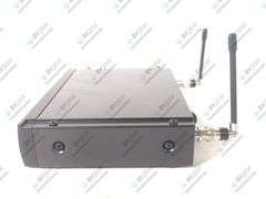 Shure SLX4 J3 Wireless Receiver Kit (572 - 596 MHz) w/ SLX2 Handheld Transmitter, SM58 Capsule, & De