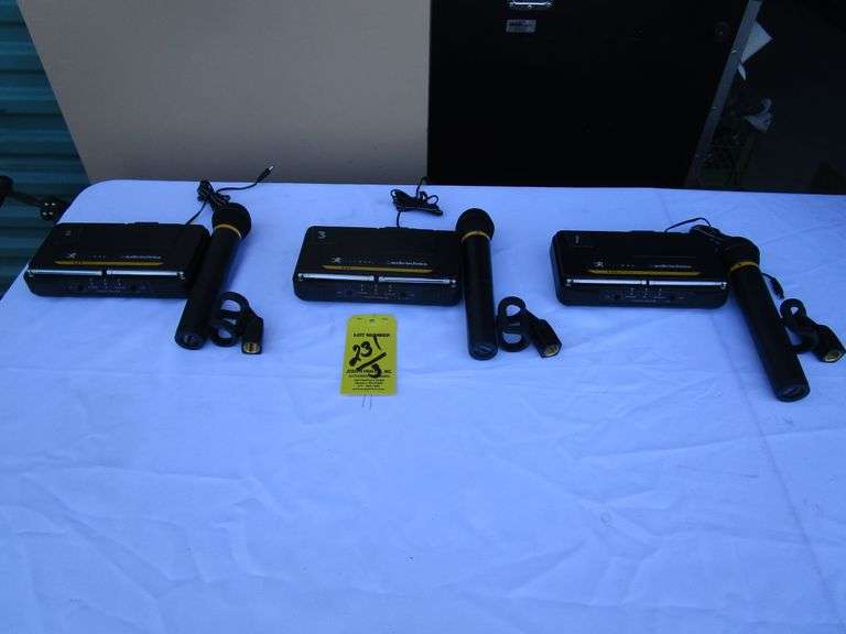 LOT (3) Audio Technica Freeway 600 Series Wireless Mic, Mod. ATW2602B, w/ ATW-R600 Receiver FCCID JF