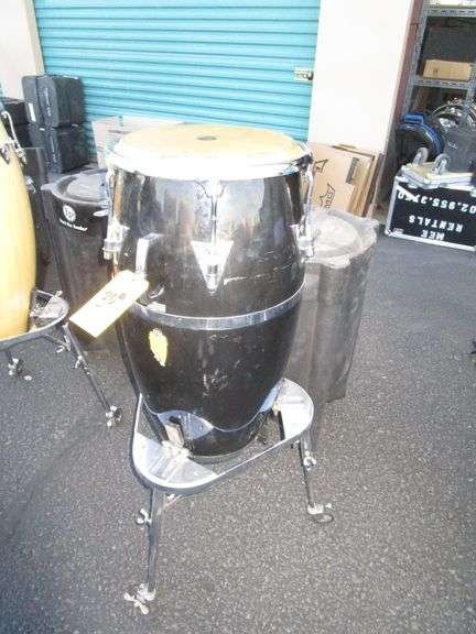 LP Tumbador (Black) w/ Stand and Case
