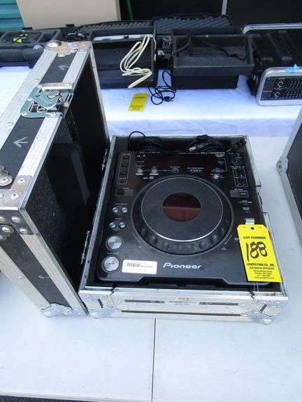 Pioneer CDJ-1000 MK3 Compact Disc Player Turntable w/ Hard Case