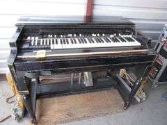 Hammon B3 Organ (Needs Repair)