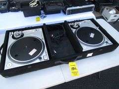 LOT Technics Quartz Turntables, (1) 1200MK2, (1) SL1200 M3D w/ Hard Shell Dual Case