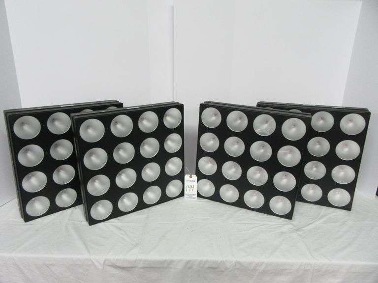 4-Chauvet Nexus 4x4 LED RGB (1 needs a power supply) w/Rolling Case