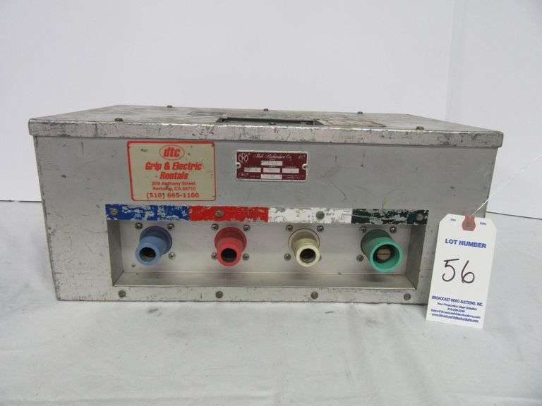 Mole-Richardson  #6061 400 Amp Single Phase CAM-Lok Thru Box (120/240V)