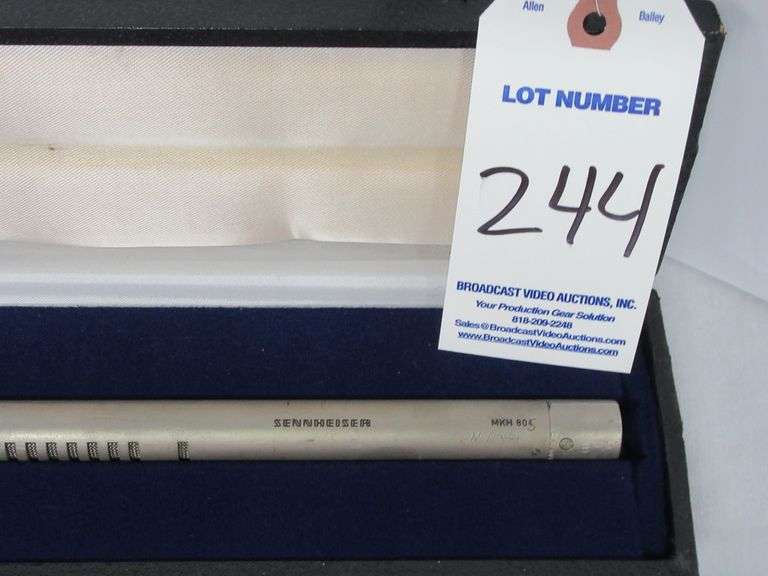 Sennheiser MKH805 Shotgun Mic w/Zeppelin & Boom Pole