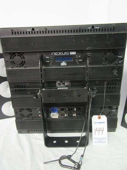 4-Chauvet Nexus 4x4 LED RGB (1 needs a power supply) w/Rolling Case