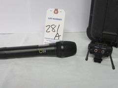 Sony Wireless System w/URX-O03 Receiver & UTX-M03 Handheld Mic 470-541 MHz w/Road Case