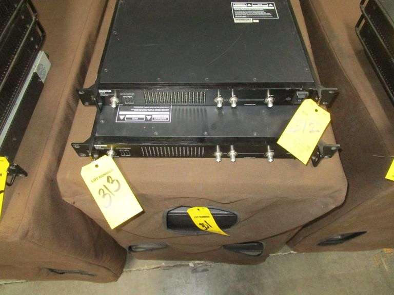 Shure PA821A PSM Antenna Combiner, 470 - 865 MHz