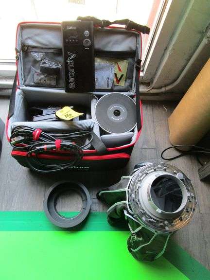 Aputure 120dII Light Storm COB Light w/ Light Dome and Case