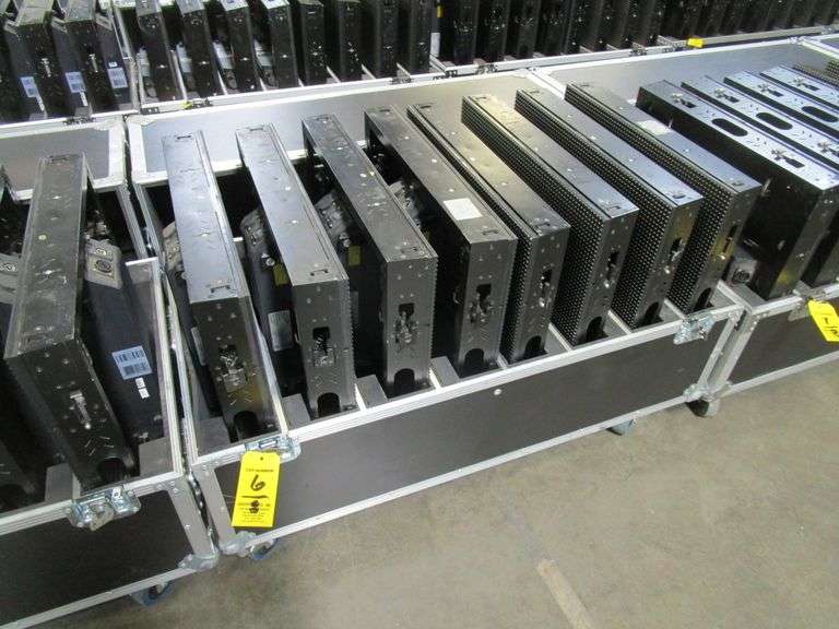 LOT (8) Elation EPT9IP LED Video Panels w/ Case (No Cables or Clamps)