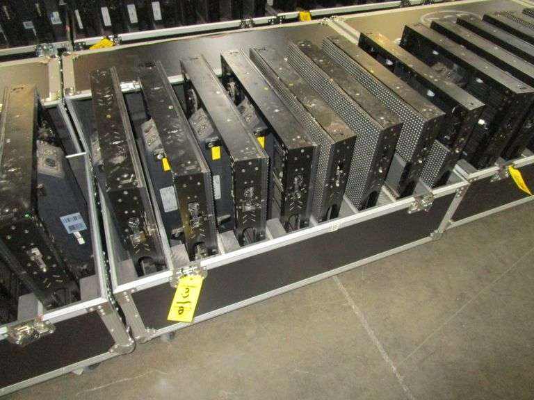 LOT (8) Elation EPT9IP LED Video Panels w/ Case (No Cables or Clamps)