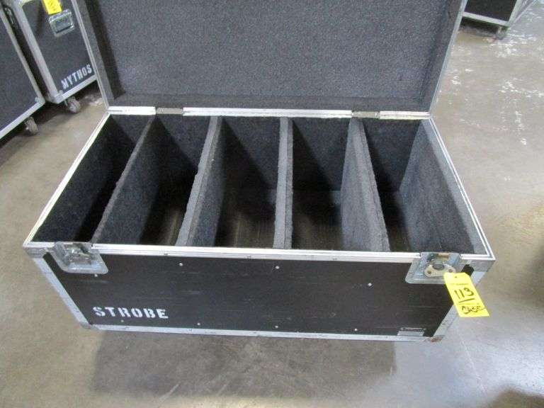 Elation Strobe Light Port. Road Case