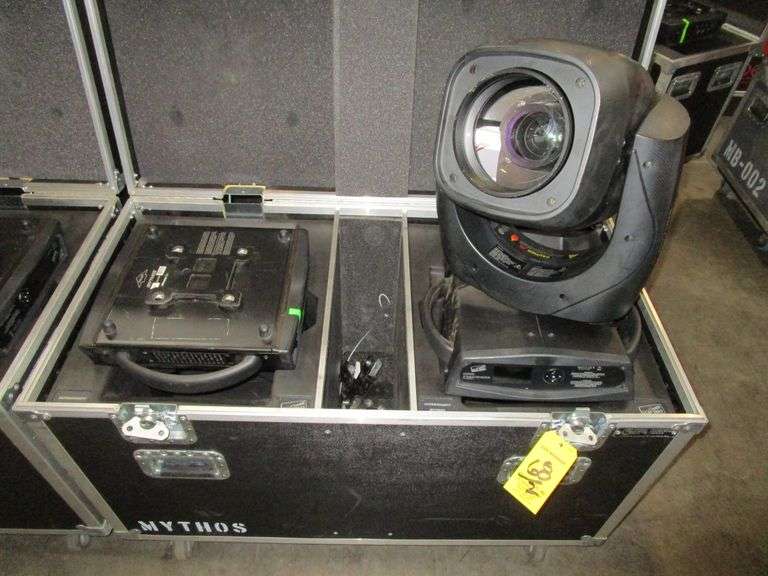 LOT Clay Paky Moving Lights w/ Bracket, Cables and Port. Road Case