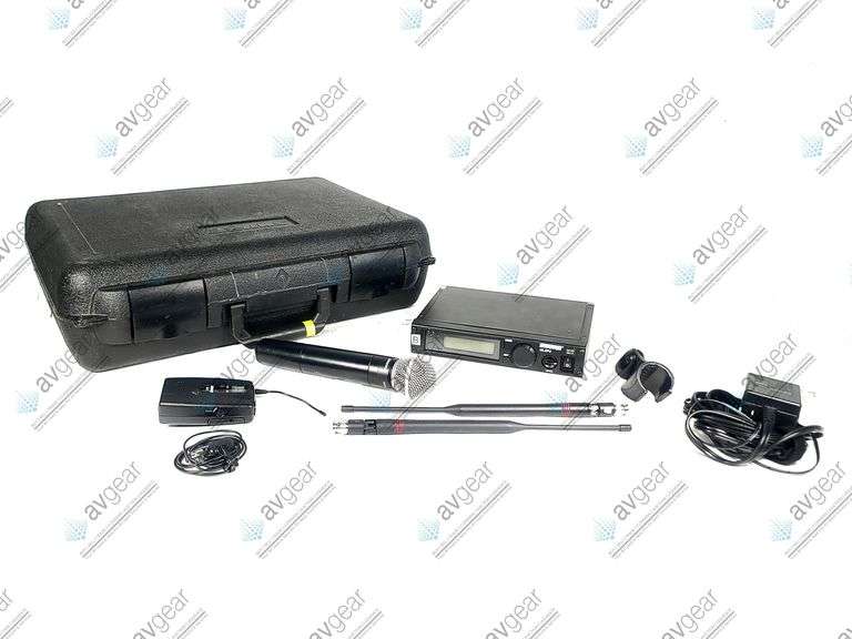 Shure ULXS4 (554-590MHz) Wireless Microphone Kit in Hard Carry Case