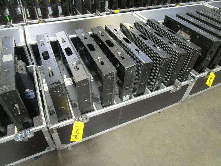 LOT (8) Elation EPT9IP LED Video Panels w/ Case (No Cables or Clamps)