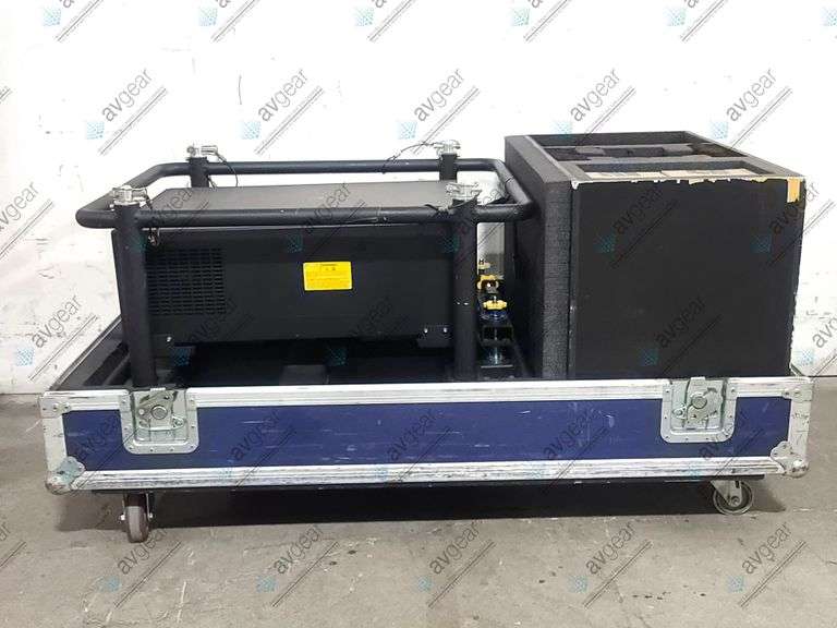 Barco RLM-W8 8000 Lumen WUXGA 3 Chip DLP Projector (3720 Op Hours) w/ Accessories in Wheeled Hard Ro