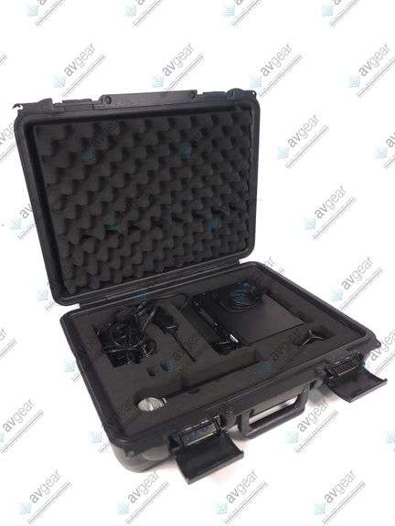 Shure ULXS4 Wireless Receiver Kit (J1: 554-590 MHz) w/ Accessories in Hard Carry Case