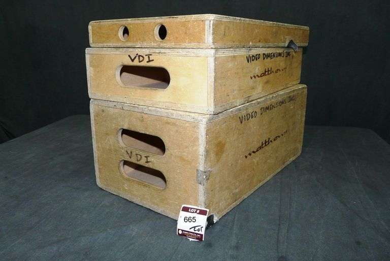 Lot (1) Full; (1) Half and (1) Quarter Apple Boxes