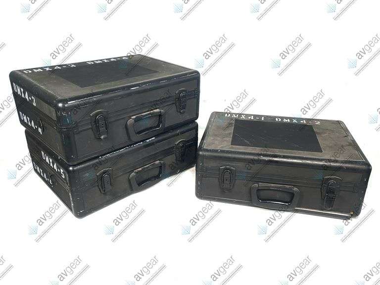 (3) 11x17x3 Hard Carrying Cases