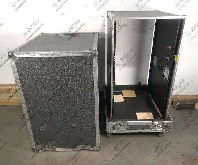 MT Cases 20RU (19x25x35) Wheeled Rack Case