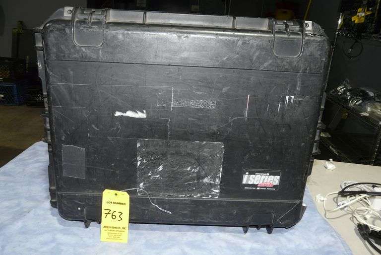 SKB I Series Approx 24x19x14 Carry Case with Wheels