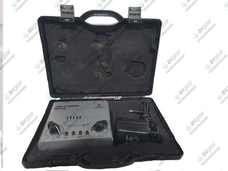 Behringer MIC100 Vacuum Tube Preamplifier with Limiter (FOR PARTS) w/ PSU in Carrying Case
No low e