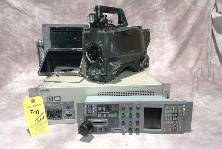 Sony HDC-1500 HD Fiber Color Camera with HDVF-C730W Studio Finder with Cable and Hood; HDCU-1000 HD 