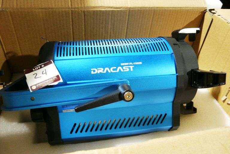 Dracast DRWF-FL-1500B LED1500 Bi-Color LED Fresnel with Wi-Fi and Barndoors (New in Box)