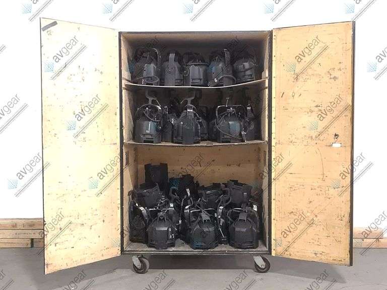 (41) ETC Source Four Pars in Wheeled Road Case