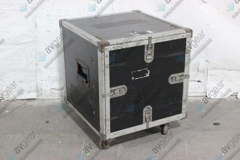 23x22x26 Wheeled Road Case w/ Interior Fan