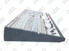 Allen & Heath GL2800 Analog Mixing Console w/ RPS11 Power Supply
Missing gain knob CH-40