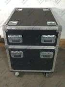 Armando Cases (2) [16x27x16] Custom Speaker Wheeled Road Case
Triangle Shaped Center Divider