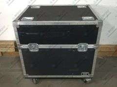 Armando Cases (2) [16x27x16] Custom Speaker Wheeled Road Case
Triangle Shaped Center Divider