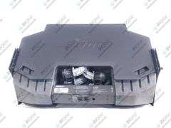 Bose Professional Room Match RM7040 Array Speaker
dented grille