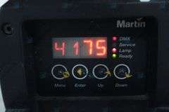 Martin MAC 2000 Wash Moving Light w/ Beam Lens (4175 Fixture Hours)
4175 Fixture Hours, Head lock d