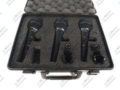(6) Behringer XM1800S Wired Microphones w/ (6) Microphone Clips in Hard Carry Case