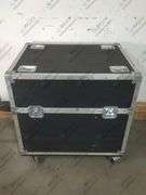 Armando Cases (2) [16x27x16] Custom Speaker Wheeled Road Case
Triangle Shaped Center Divider