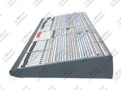 Allen & Heath GL2800 Analog Mixing Console w/ RPS11 Power Supply
Missing gain knob CH-40