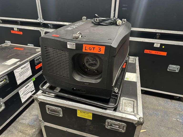 Barco HDF-W30 Flex Projector 30,000 Lumen, 1920 x 1200 Resolution, 3-Chip DLP Projector. Item includ