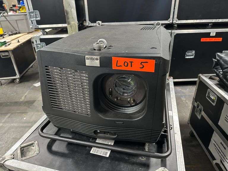 Barco HDF-W30 Flex Projector 30,000 Lumen, 1920 x 1200 Resolution, 3-Chip DLP Projector. Item includ