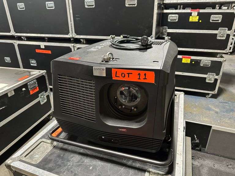 Barco HDF-W30 Flex Projector 30,000 Lumen, 1920 x 1200 Resolution, 3-Chip DLP Projector. Item includ