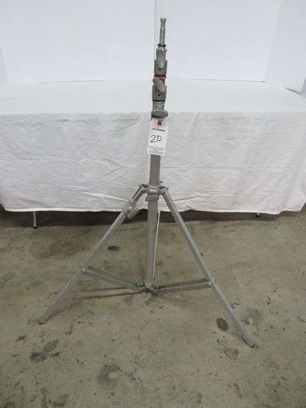 Matthews Light Stand