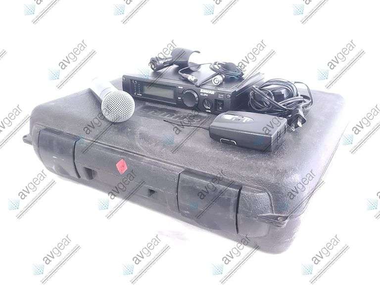 Shure ULXP4 Wireless Receiver Kit (J1: 554-590MHz) w/ Accessories in Hard Carry Case