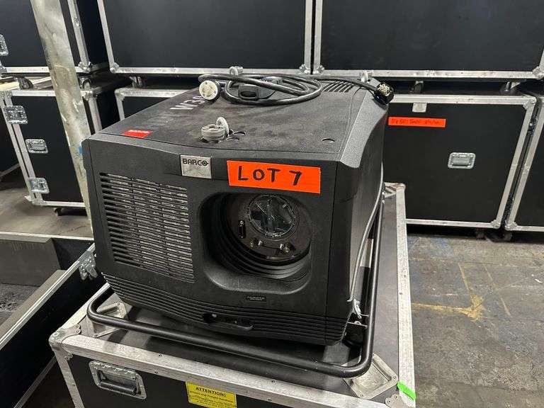 Barco HDF-W30 Flex Projector 30,000 Lumen, 1920 x 1200 Resolution, 3-Chip DLP Projector. Item includ