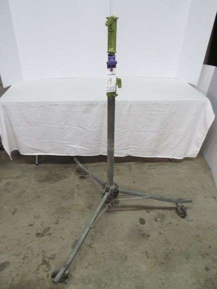 Grip Co Rolling C-Stand
